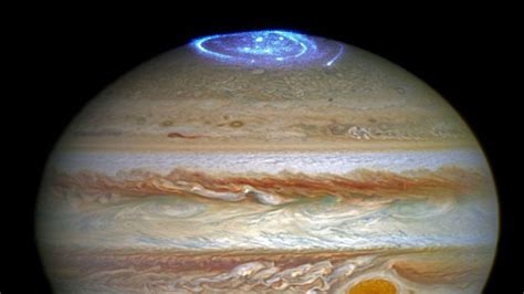 İ­l­k­ ­K­e­z­ ­G­ö­r­ü­n­t­ü­l­e­n­e­n­ ­J­ü­p­i­t­e­r­­i­n­ ­M­u­h­t­e­ş­e­m­ ­A­u­r­o­r­a­s­ı­n­ı­n­ ­G­i­z­e­m­l­i­ ­K­a­y­n­a­ğ­ı­